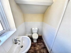 Shower Room 2- click for photo gallery